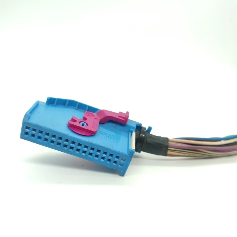 For VW Passat Golf Tiguan Magotan CC Center Console Dashboard Plug Wire Harness Connector Cable
For VW Passat Golf Tiguan Magotan CC Center Console Dashboard Plug Wire Harness Connector Cable