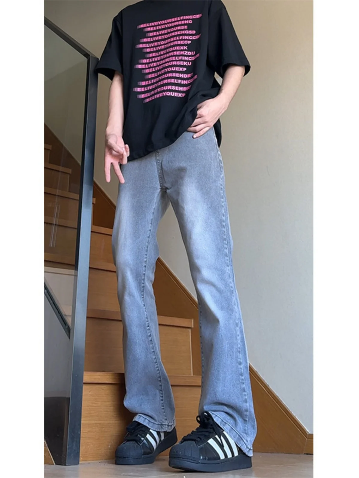 Мужские джинсы прямого кроя в американском ретро-стиле, синие, из денима, для молодежи, осенний сезон, повседневная мода
Мужские джинсы прямого кроя в американском ретро-стиле, синие, из денима, для молодежи, осенний сезон, повседневная мода