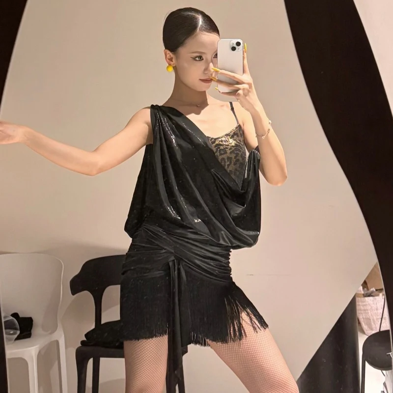 Female Chacha Latin Dance Clothes Irregular Latin Top Fringed Skirts Women Latin Dance Cmpetition Costumes Stage Suit SL15583
Female Chacha Latin Dance Clothes Irregular Latin Top Fringed Skirts Women Latin Dance Cmpetition Costumes Stage Suit SL15583