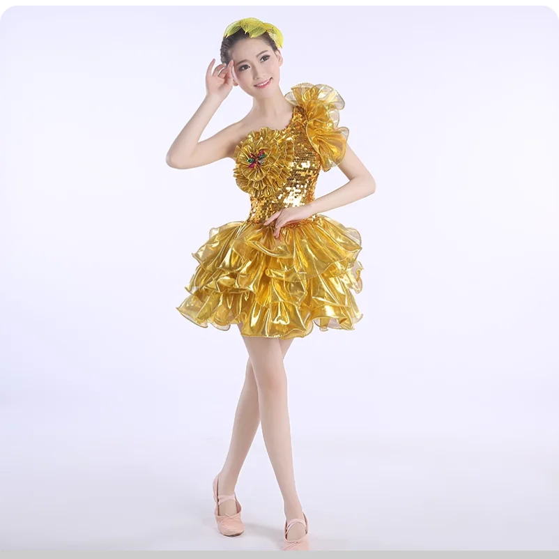 Golden jazz dance sequin dance costume stage performance fluffy skirt
Golden jazz dance sequin dance costume stage performance fluffy skirt