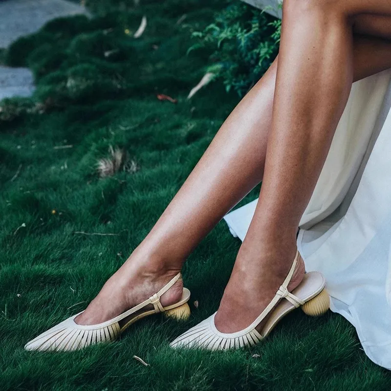 Charming Woman Thin Straps Pointed Toe Round Ball Heels Sandals Summer Back Strap Cutout Woman Street Fashion Dress Shoes
Charming Woman Thin Straps Pointed Toe Round Ball Heels Sandals Summer Back Strap Cutout Woman Street Fashion Dress Shoes