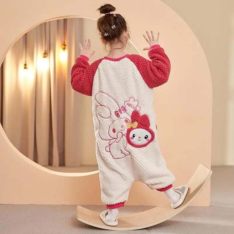 Kawaii Y2k аниме модная детская одежда Sanrio Hello Kitty топы комплект одежда для девочек-подростков пальто для мальчиков детское пальто юниоры с подкладкой пуховик
Kawaii Y2k аниме модная детская одежда Sanrio Hello Kitty топы комплект одежда для девочек-подростков пальто для мальчиков детское пальто юниоры с подкладкой пуховик
