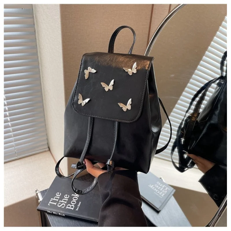 Популярная классическая высококачественная кожаная женская сумка через плечо, роскошная брендовая модная элегантная винтажная повседневная сумка
Популярная классическая высококачественная кожаная женская сумка через плечо, роскошная брендовая модная элегантная винтажная повседневная сумка 