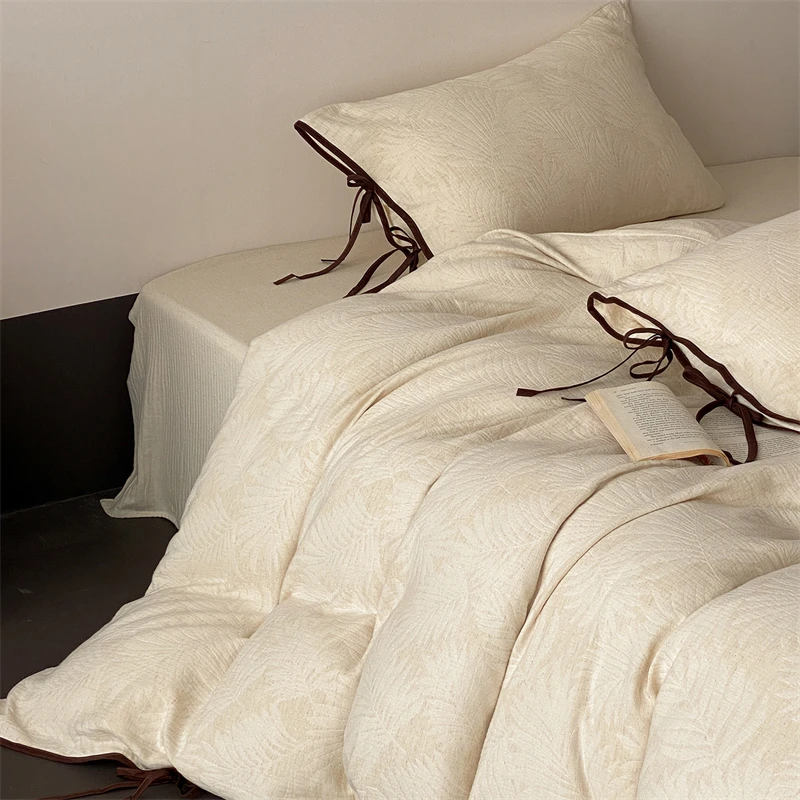 Vintage Jacquard Linen Cotton Luxury Bedding Set Double Queen King Size Duvet Cover Flat/Fitted Sheet Lace-Up Pillowcases 4Pcs
Vintage Jacquard Linen Cotton Luxury Bedding Set Double Queen King Size Duvet Cover Flat/Fitted Sheet Lace-Up Pillowcases 4Pcs
