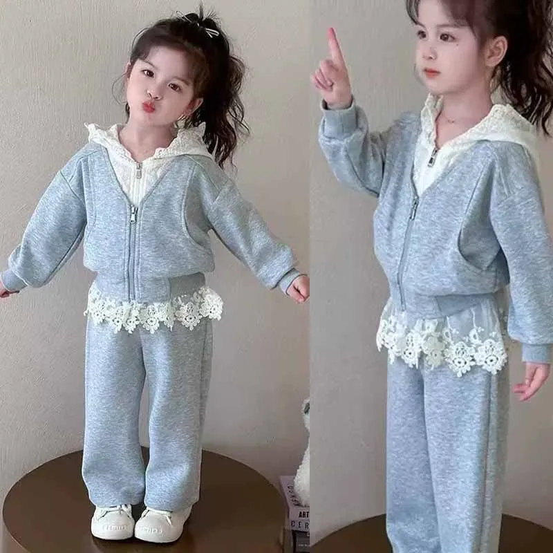 2025 модные комплекты для девочек, осенняя детская одежда, костюм, новые детские кружевные штаны с капюшоном, весенняя повседневная одежда из 2 предметов, милая одежда для подростков
2025 модные комплекты для девочек, осенняя детская одежда, костюм, новые детские кружевные штаны с капюшоном, весенняя повседневная одежда из 2 предметов, милая одежда для подростков