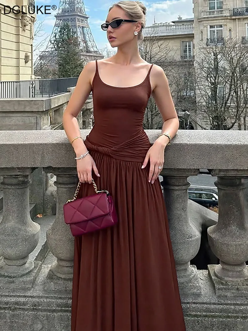 DGLUKE Scoop Neck Pleated Long Dresses For Women Twisted High Waist Maxi Dress Slip Fit And Flare Summer Dress
DGLUKE Scoop Neck Pleated Long Dresses For Women Twisted High Waist Maxi Dress Slip Fit And Flare Summer Dress