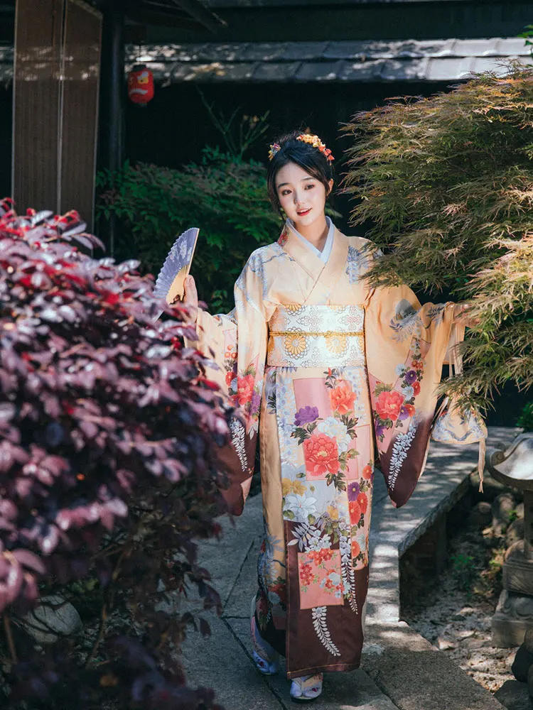 Japan Style Women's Kimono Traditional Summer Yukata Yellow Color Flower Prints Performing Dress Cosplay Clothing Bath Robe
Japan Style Women's Kimono Traditional Summer Yukata Yellow Color Flower Prints Performing Dress Cosplay Clothing Bath Robe