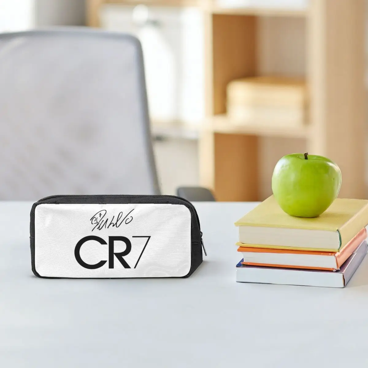 Ronaldo CR7 Pencil Cases for Students Gifts Pen Box Pencil Bag Big Capacity Pencil Pouch Storage Stationery Supplies
Ronaldo CR7 Pencil Cases for Students Gifts Pen Box Pencil Bag Big Capacity Pencil Pouch Storage Stationery Supplies