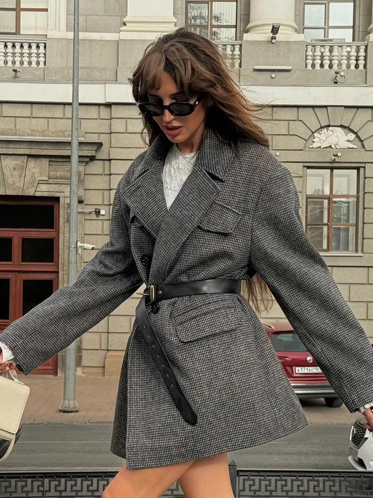 Wolfeel New Women's Long Coat Oversized Fit Breasted Blazer Collar Houndstooth Pattern Flap Pockets Autumn Winter Jackets
Wolfeel New Women's Long Coat Oversized Fit Breasted Blazer Collar Houndstooth Pattern Flap Pockets Autumn Winter Jackets