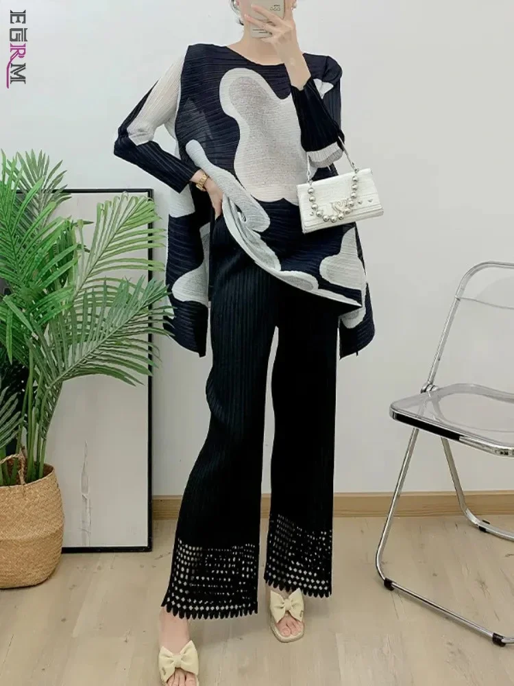 EGRM Miyake Pleated Pants Set Print Loose O-Neck Long Sleeved Tops and Wide Leg Pants 2 Pieces Sets for Women 2024 New 1GR8375
EGRM Miyake Pleated Pants Set Print Loose O-Neck Long Sleeved Tops and Wide Leg Pants 2 Pieces Sets for Women 2024 New 1GR8375