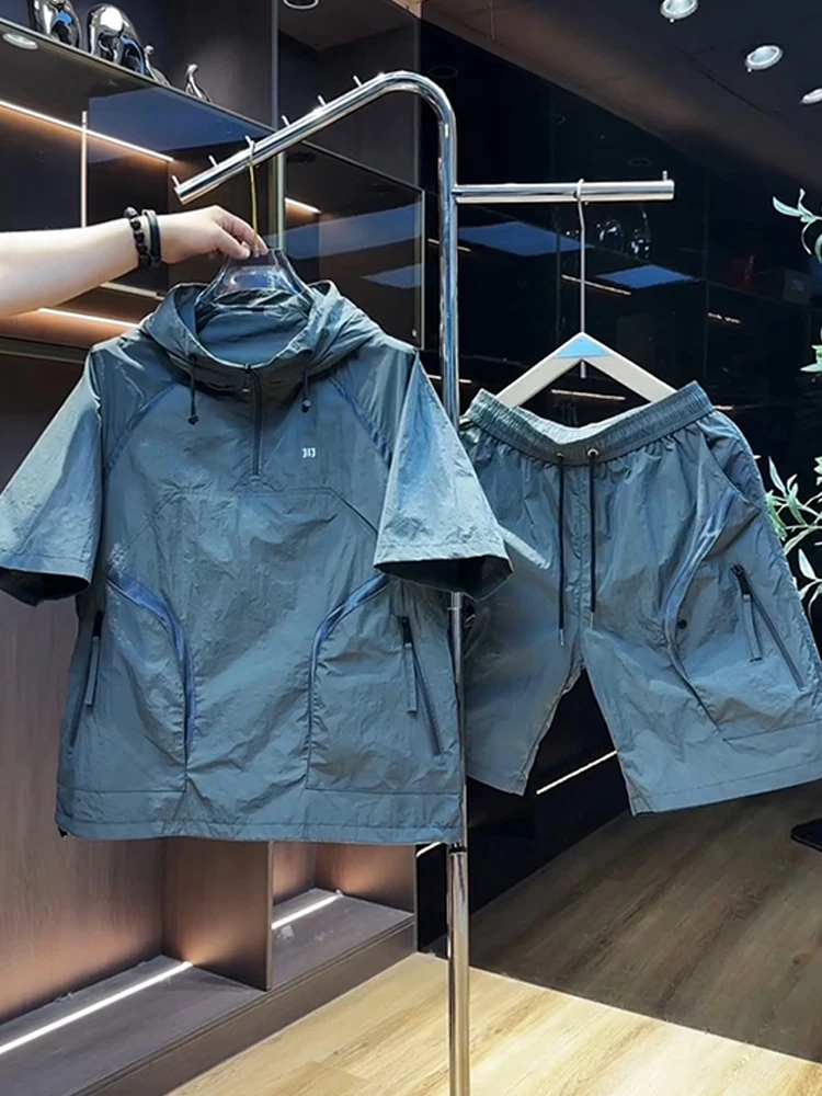 Летний рабочий костюм с капюшоном, мужской, модный, свободный, дышащий, быстросохнущий, из пяти частей, комплект из двух предметов
Летний рабочий костюм с капюшоном, мужской, модный, свободный, дышащий, быстросохнущий, из пяти частей, комплект из двух предметов