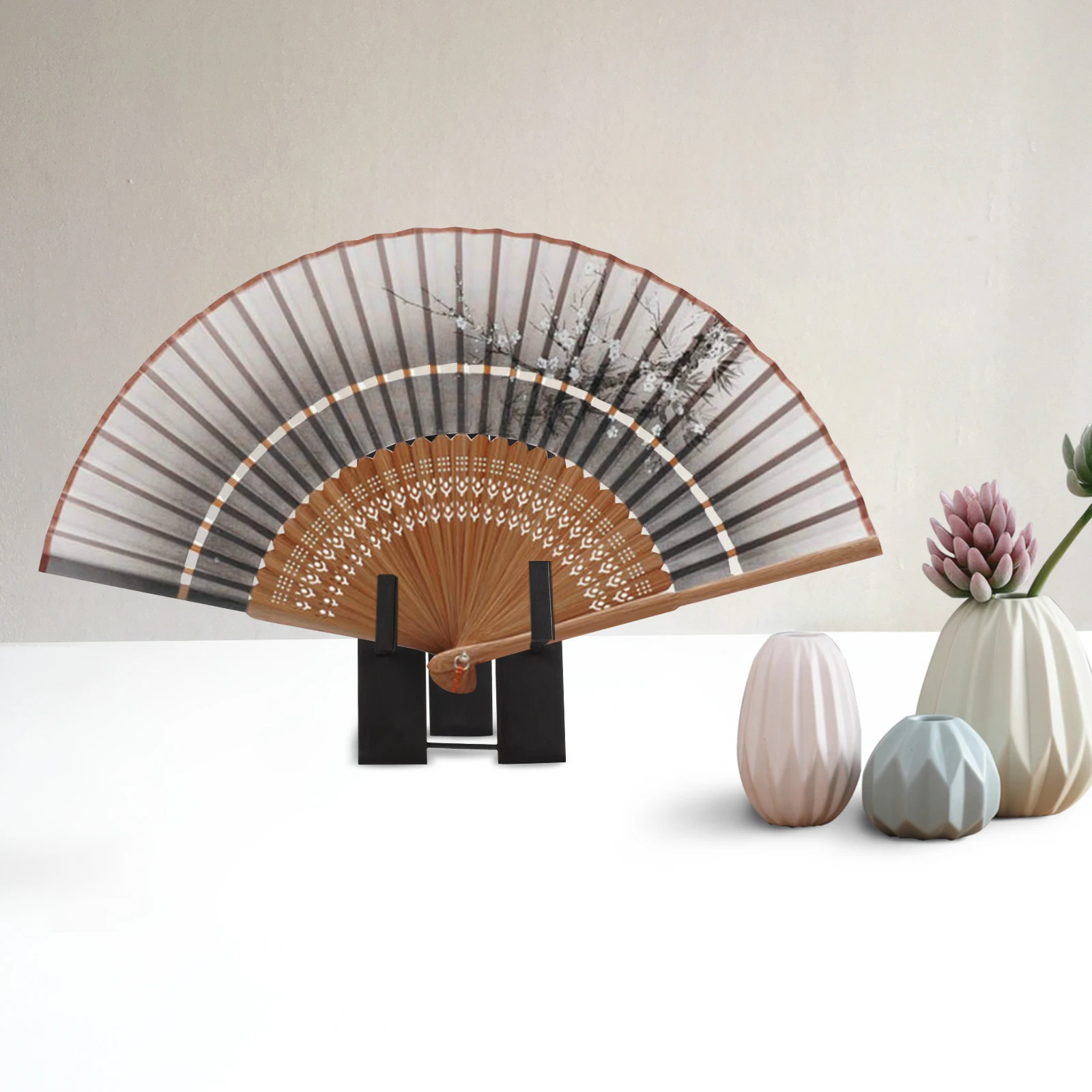 Wooden Fan Stand Japanese Style Large Black Storage Rack for Folding Fans Display Home Office Decor Smooth Surface for Families
Wooden Fan Stand Japanese Style Large Black Storage Rack for Folding Fans Display Home Office Decor Smooth Surface for Families