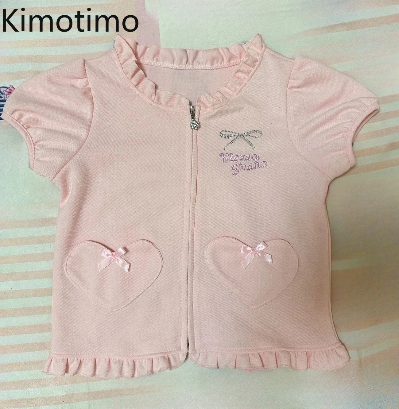 Kimotimo Japan Style Cartoon Print Bow Ruffle T-shirt Women Vintage Sweet Short Sleeve Zipper Crop Top Summer Cute Slim Fit Tees
Kimotimo Japan Style Cartoon Print Bow Ruffle T-shirt Women Vintage Sweet Short Sleeve Zipper Crop Top Summer Cute Slim Fit Tees