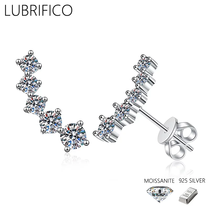 1.16 Ct Moissanite Arc Shape Studs Earrings 925 Sterling Silver Lab Diamond Earriing For Women Fine Jewelry Wedding Party
1.16 Ct Moissanite Arc Shape Studs Earrings 925 Sterling Silver Lab Diamond Earriing For Women Fine Jewelry Wedding Party