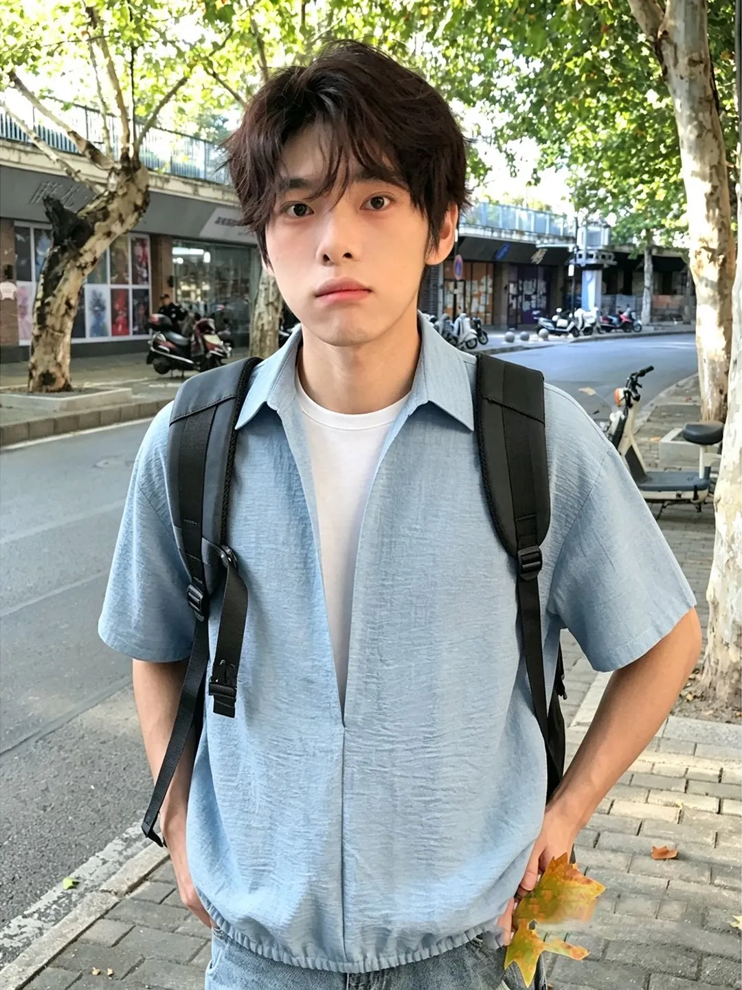 Teen Boy's Summer Blue Ice Silk V-Neck Short Sleeve Shirt Fake Two-Piece CleanFit Casual Style Polyester Fiber Breathable
Teen Boy's Summer Blue Ice Silk V-Neck Short Sleeve Shirt Fake Two-Piece CleanFit Casual Style Polyester Fiber Breathable