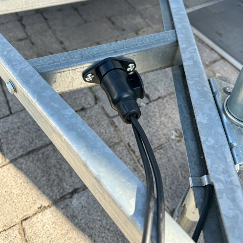 1pc 13 Pin Plug Hook Bracket, Compliant With ISO 11446 Standard Plug, Trailer RV Connector Storage And Fixing Bracket, Anti Loss
1pc 13 Pin Plug Hook Bracket, Compliant With ISO 11446 Standard Plug, Trailer RV Connector Storage And Fixing Bracket, Anti Loss