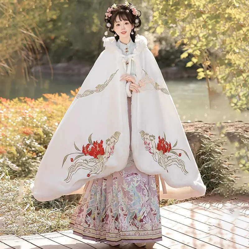 Original Hanfu Cloak Heavy Embroidery Woolen Fleece Lined Long Winter Warm Windproof Traditional Chinese Style Women's Coat
Original Hanfu Cloak Heavy Embroidery Woolen Fleece Lined Long Winter Warm Windproof Traditional Chinese Style Women's Coat