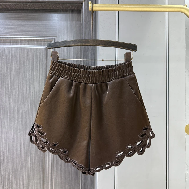 Elastic waist hollow out lace PU leather shorts women autumn 2025 versatile and age reducing slimming spicy A-line shorts
Elastic waist hollow out lace PU leather shorts women autumn 2025 versatile and age reducing slimming spicy A-line shorts