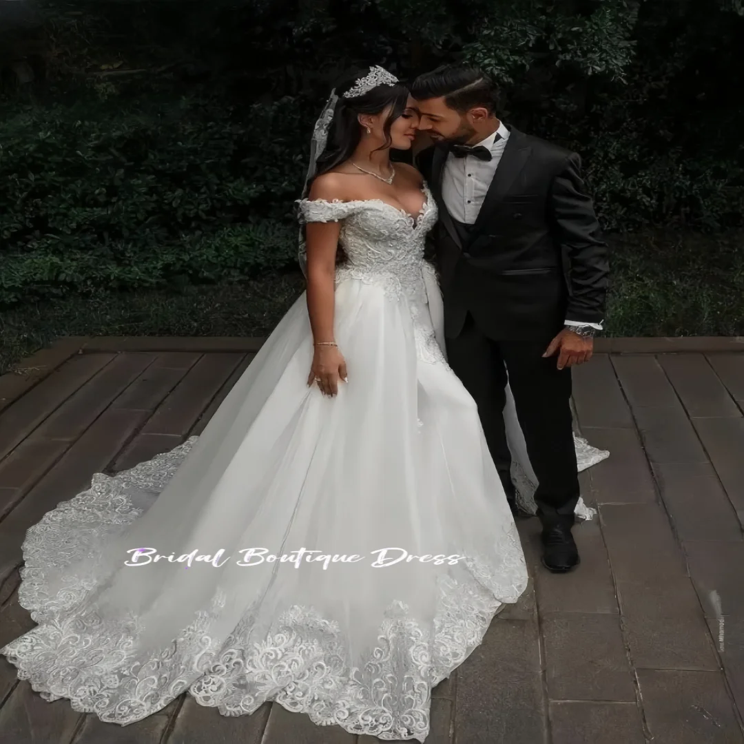 Customized 2 Pieces Boat Neck Mermaid Wedding Dresses Beaded Lace Appliques Bridal Gowns with Detachable Train
Customized 2 Pieces Boat Neck Mermaid Wedding Dresses Beaded Lace Appliques Bridal Gowns with Detachable Train