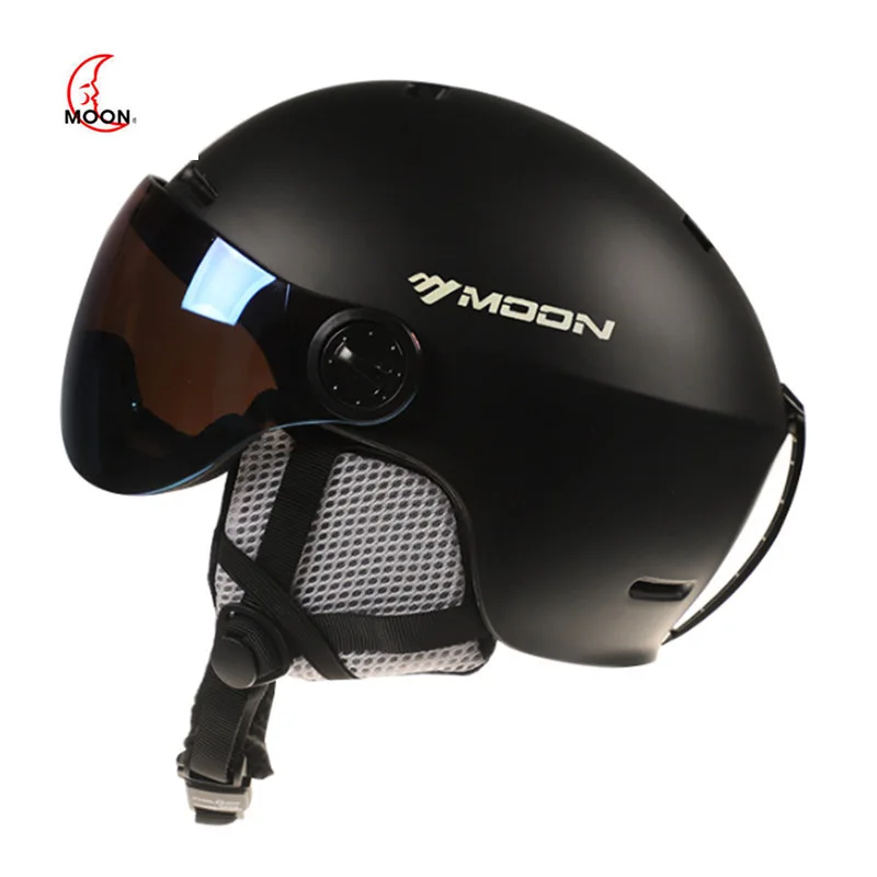 Helmet Cycling Bicycle Electric Vehicle Ski Helmet with Goggles, One-piece, Male and Female, Protective Helmet
Helmet Cycling Bicycle Electric Vehicle Ski Helmet with Goggles, One-piece, Male and Female, Protective Helmet