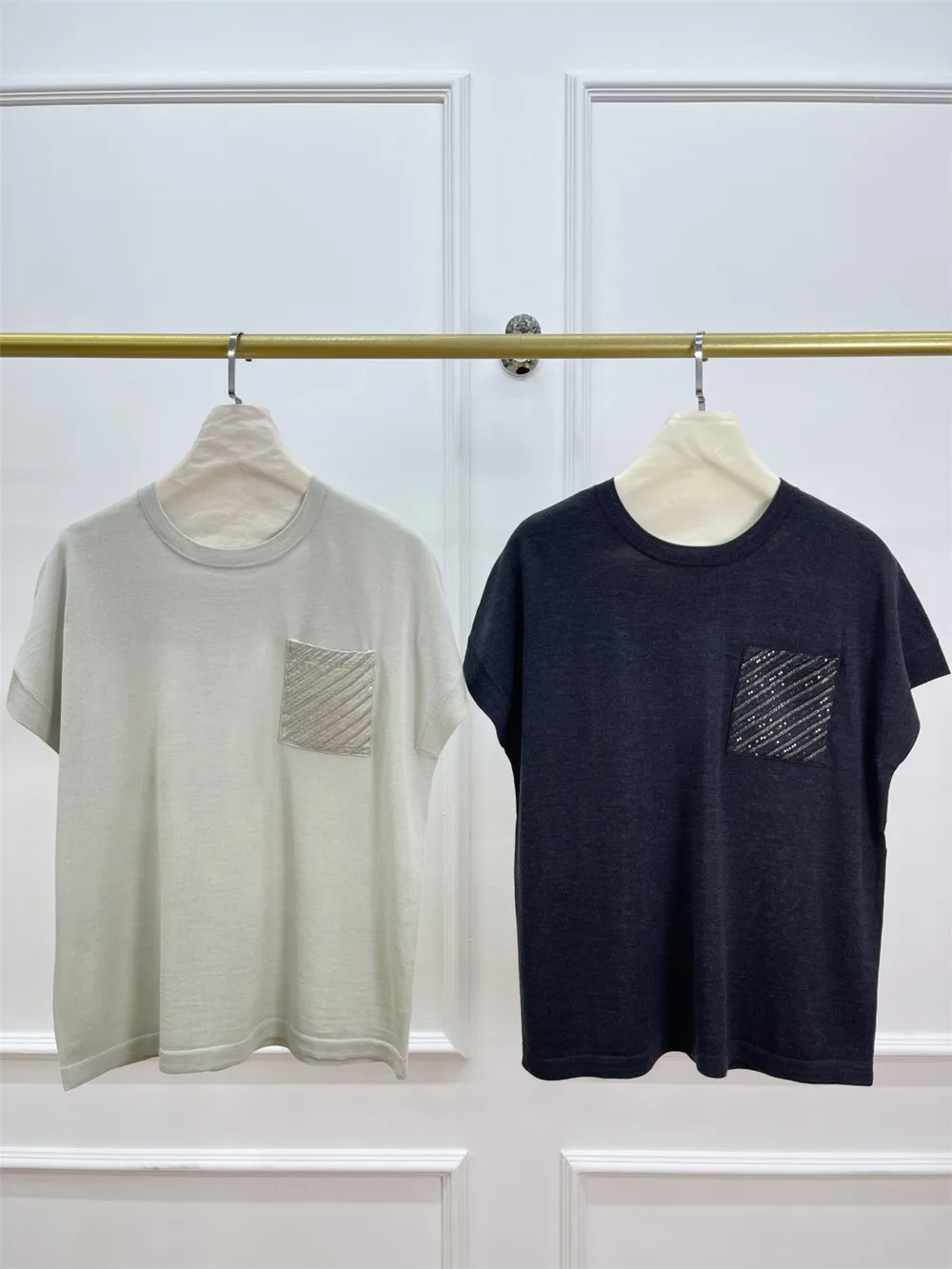 Summer Ladies Round Neck Loose Pocket Beading Short Sleeve T-shirt Knitted Top's
Summer Ladies Round Neck Loose Pocket Beading Short Sleeve T-shirt Knitted Top's