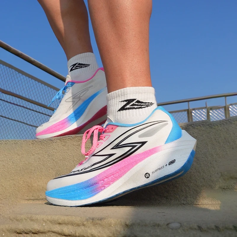 Wuying 1.0 Unisex Couple's Running Shoes for All Seasons, Suitable for Jogging, Training, and Marathon, with Cushioning and Rebound Half-Sole Carbon Plate
Wuying 1.0 Unisex Couple's Running Shoes for All Seasons, Suitable for Jogging, Training, and Marathon, with Cushioning and Rebound Half-Sole Carbon Plate