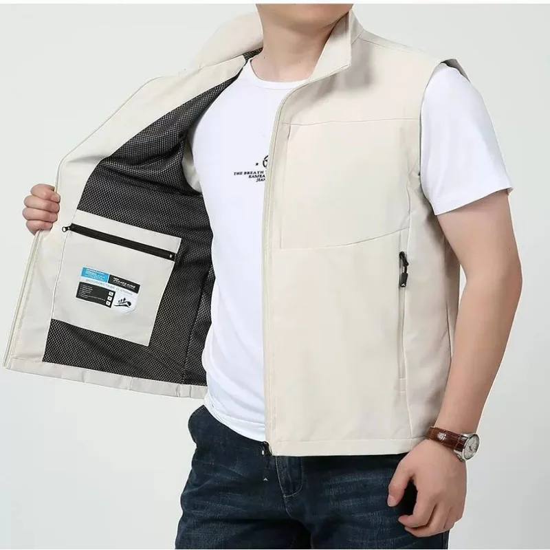 EIAO Men's All-Weather Outdoor Vest Windproof Waterproof Fishing Sleeveless Jacket with Many Pocket System for Casual Sports
EIAO Men's All-Weather Outdoor Vest Windproof Waterproof Fishing Sleeveless Jacket with Many Pocket System for Casual Sports