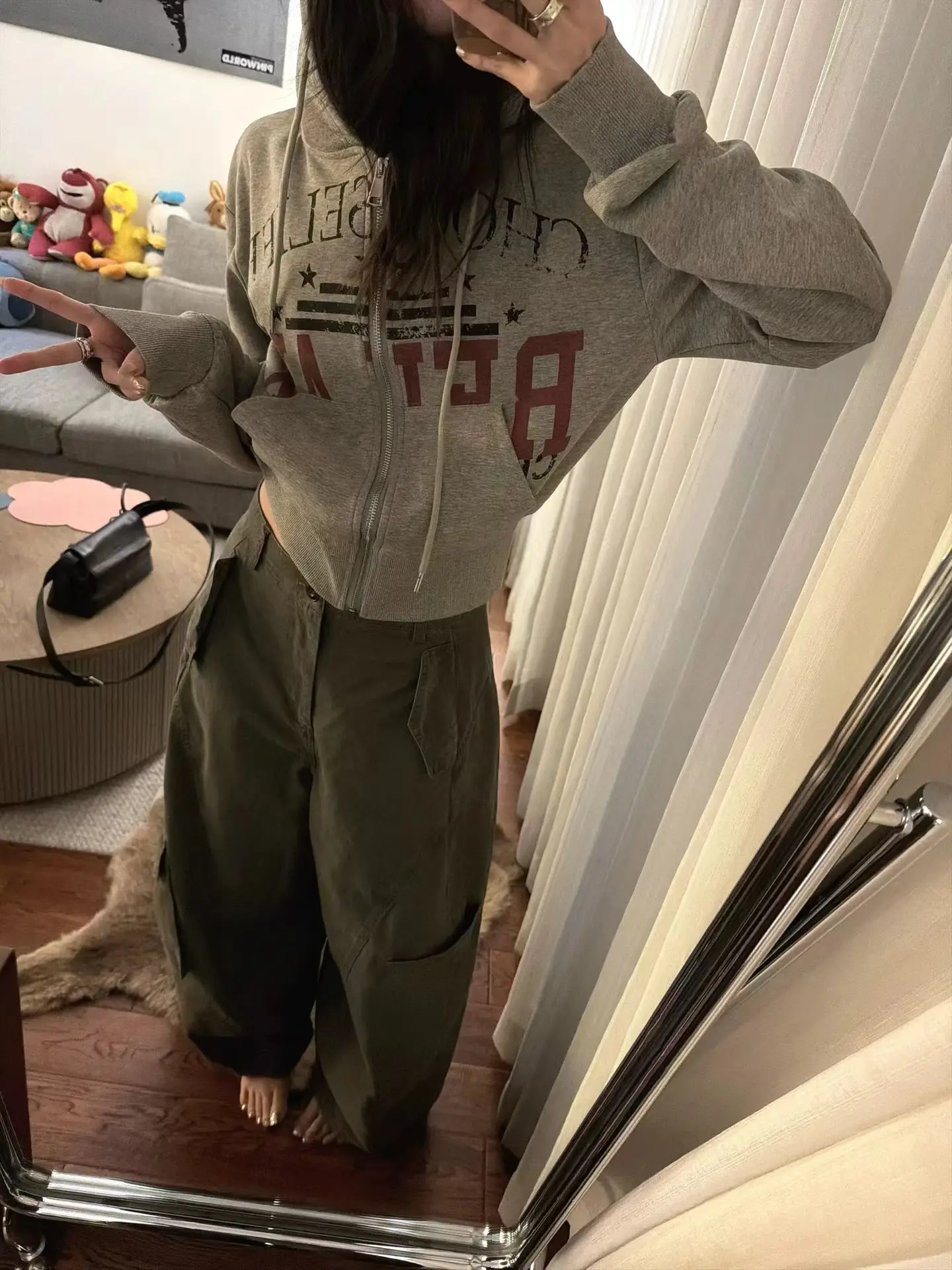 CHICYAN New American Casual Loose Slimming Wide Leg Loose Soldier Pants Design Sense Cool Workwear Casual Pants
CHICYAN New American Casual Loose Slimming Wide Leg Loose Soldier Pants Design Sense Cool Workwear Casual Pants