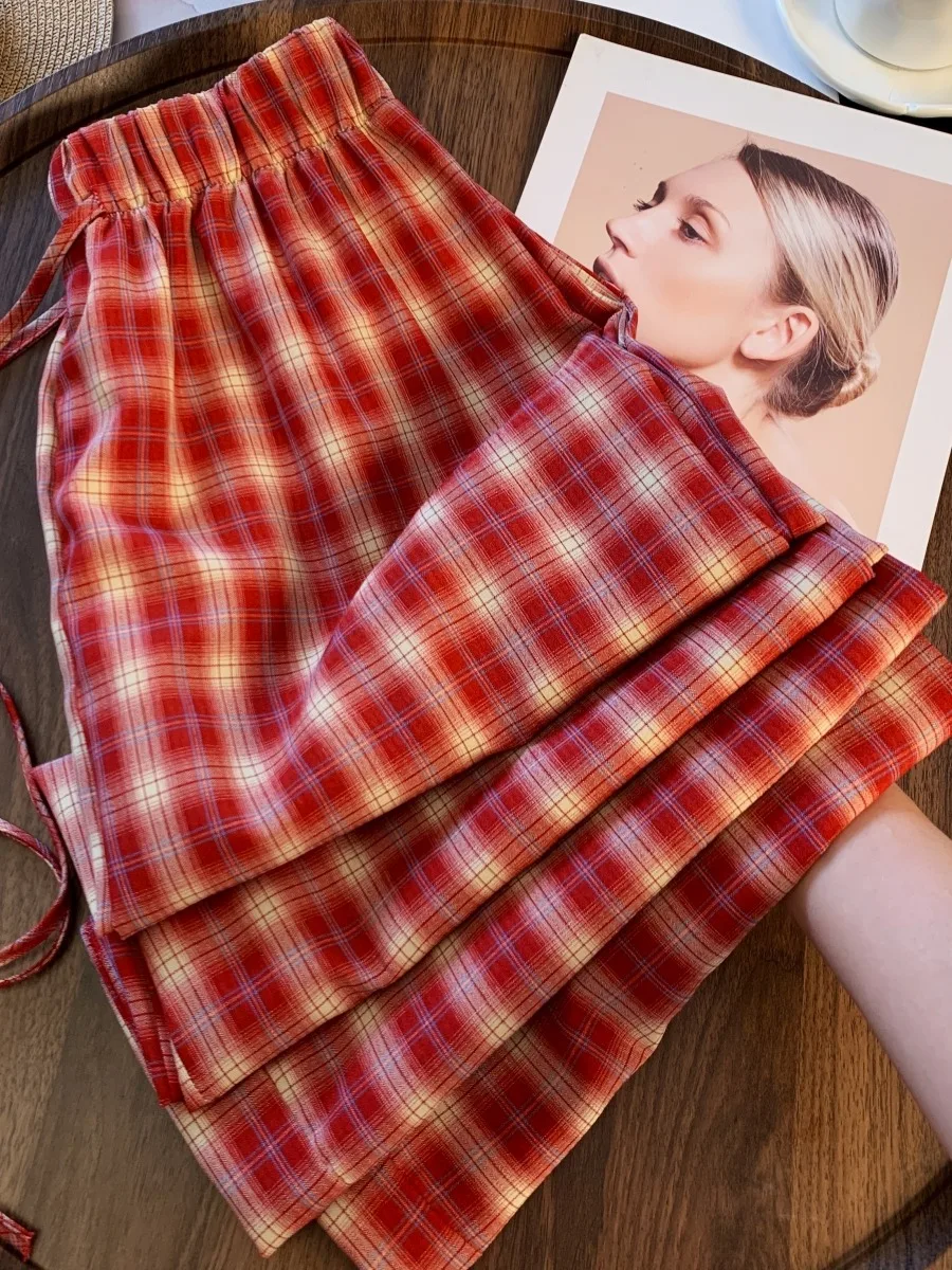 American Style Retro Red Plaid Wide Leg Pants Women Summer New Arrival High Waist Trousers Anti-Mosquito Comfortable Polyester
American Style Retro Red Plaid Wide Leg Pants Women Summer New Arrival High Waist Trousers Anti-Mosquito Comfortable Polyester