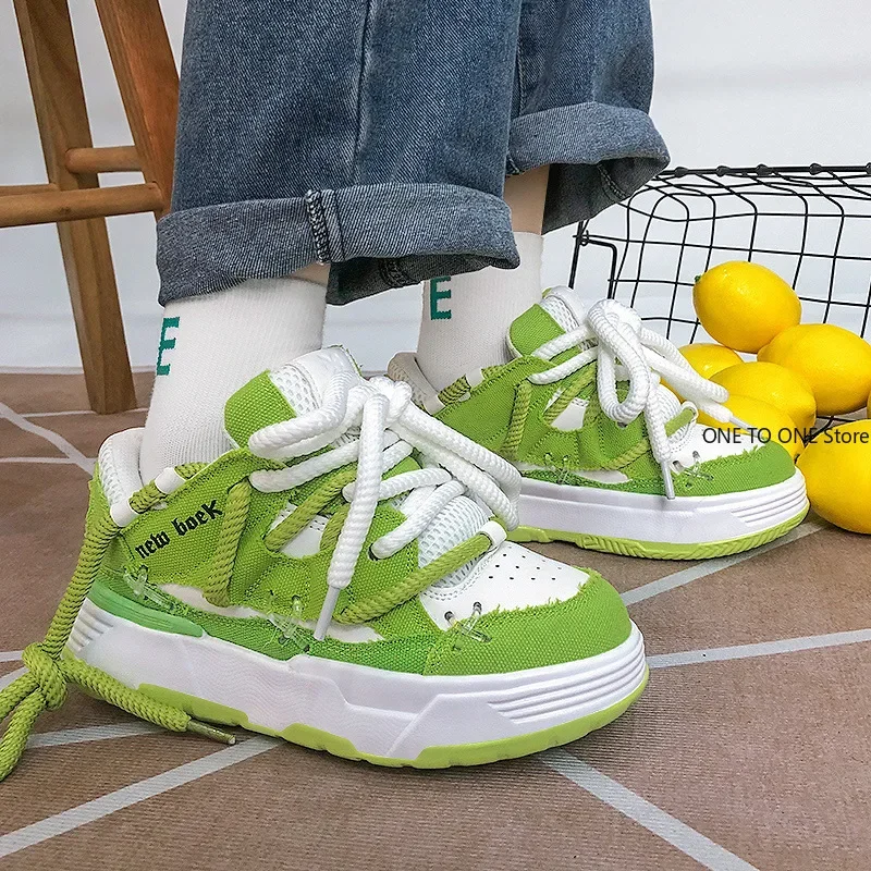 New Design Women Men Bread Shoes Wide Sole Couples Unisex Chunky Sneakers Hip Hop Sports Shoes 41 42
New Design Women Men Bread Shoes Wide Sole Couples Unisex Chunky Sneakers Hip Hop Sports Shoes 41 42
