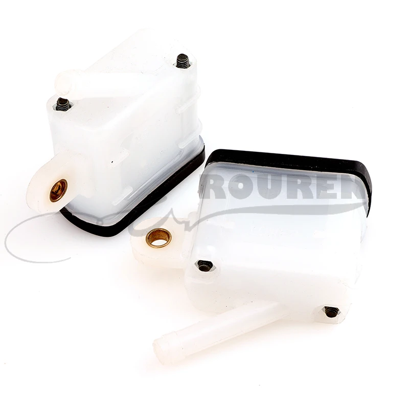 1Pcs Motorcycle Racing Parts Rear Brake Reservoir Clutch Master Cylinder Fluid Oil for KAWASAKI Z1000 2003 2004 2005 2006 Parts
1Pcs Motorcycle Racing Parts Rear Brake Reservoir Clutch Master Cylinder Fluid Oil for KAWASAKI Z1000 2003 2004 2005 2006 Parts