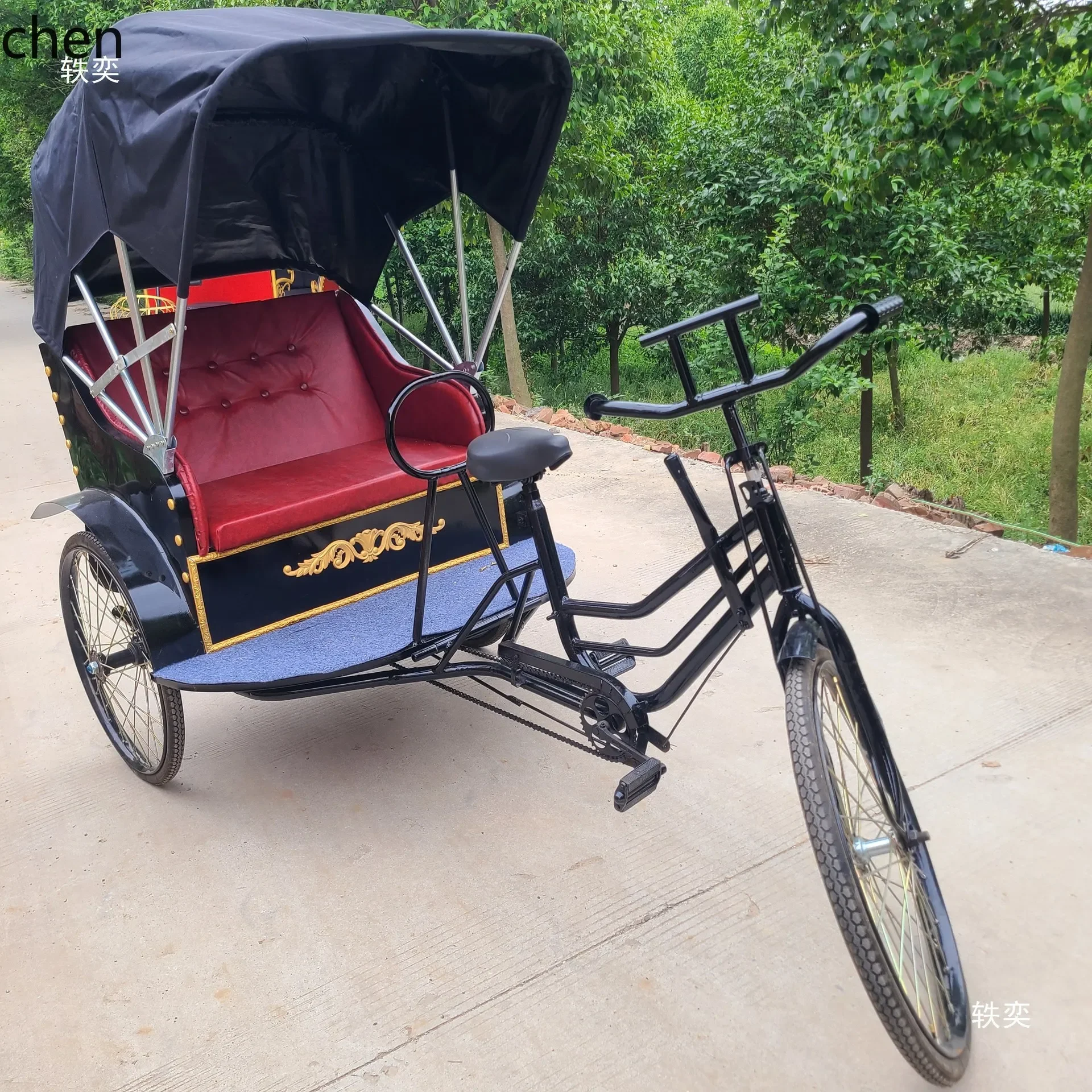 Human-Powered Rickshaw Retro Chinese Style Rickshaw Vintage Human-Powered Rickshaw for Weddings and Tourist Attractions
Human-Powered Rickshaw Retro Chinese Style Rickshaw Vintage Human-Powered Rickshaw for Weddings and Tourist Attractions