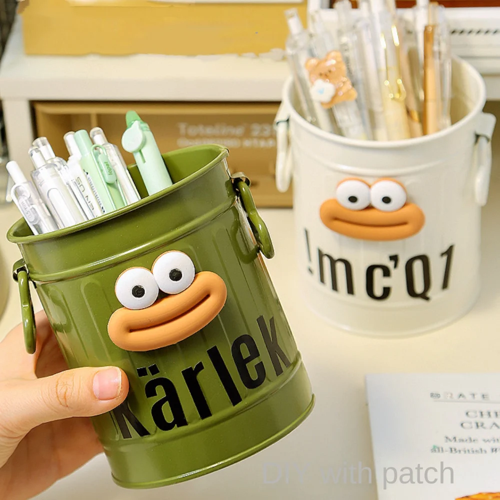 Metal Large Mouth Pen Holder Funny with Stickers Pen Organizer Multifunctional Tabletop Storage Desktop Stationery Organizer
Metal Large Mouth Pen Holder Funny with Stickers Pen Organizer Multifunctional Tabletop Storage Desktop Stationery Organizer