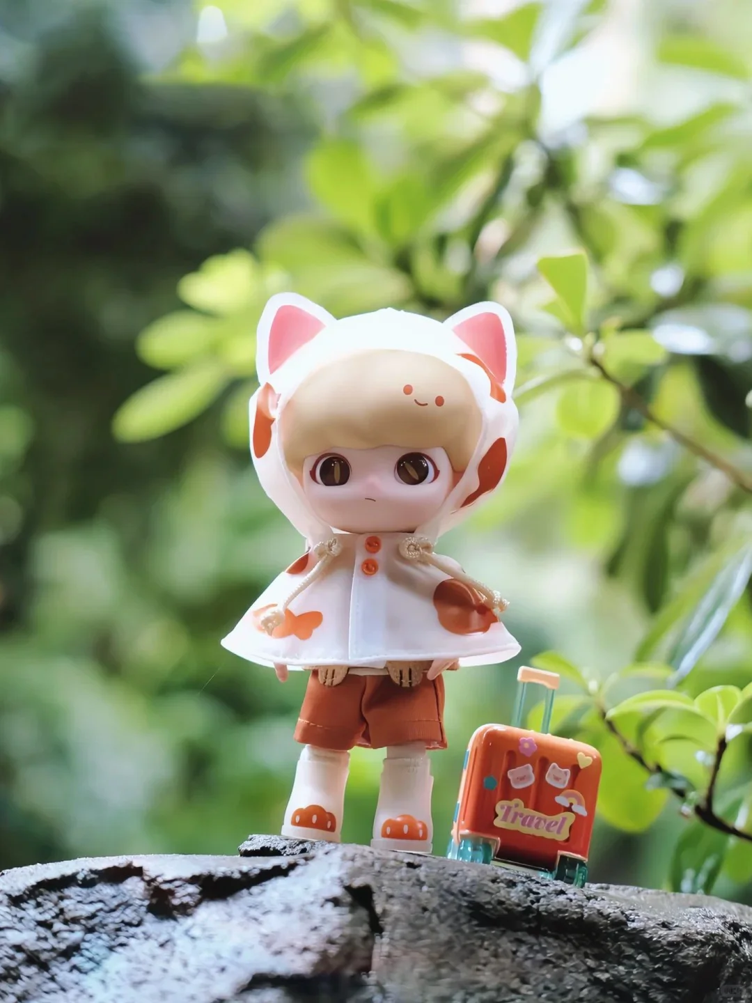 Popmart Dimoo Adorable Raincoat Cat Mobile Doll — Premium Collectible Action Figure & Stylish Toy, Perfect Birthday Gift For Kid
Popmart Dimoo Adorable Raincoat Cat Mobile Doll — Premium Collectible Action Figure & Stylish Toy, Perfect Birthday Gift For Kid