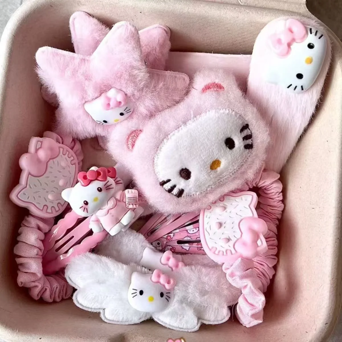 Набор из 15 заколок для волос Hello Kitty: аниме-заколки Sanrio для девочек, мультяшные заколки с кошкой KT, боковые заколки, резинки для волос, зажимы для челки, праздничный подарок
Набор из 15 заколок для волос Hello Kitty: аниме-заколки Sanrio для девочек, мультяшные заколки с кошкой KT, боковые заколки, резинки для волос, зажимы для челки, праздничный подарок
