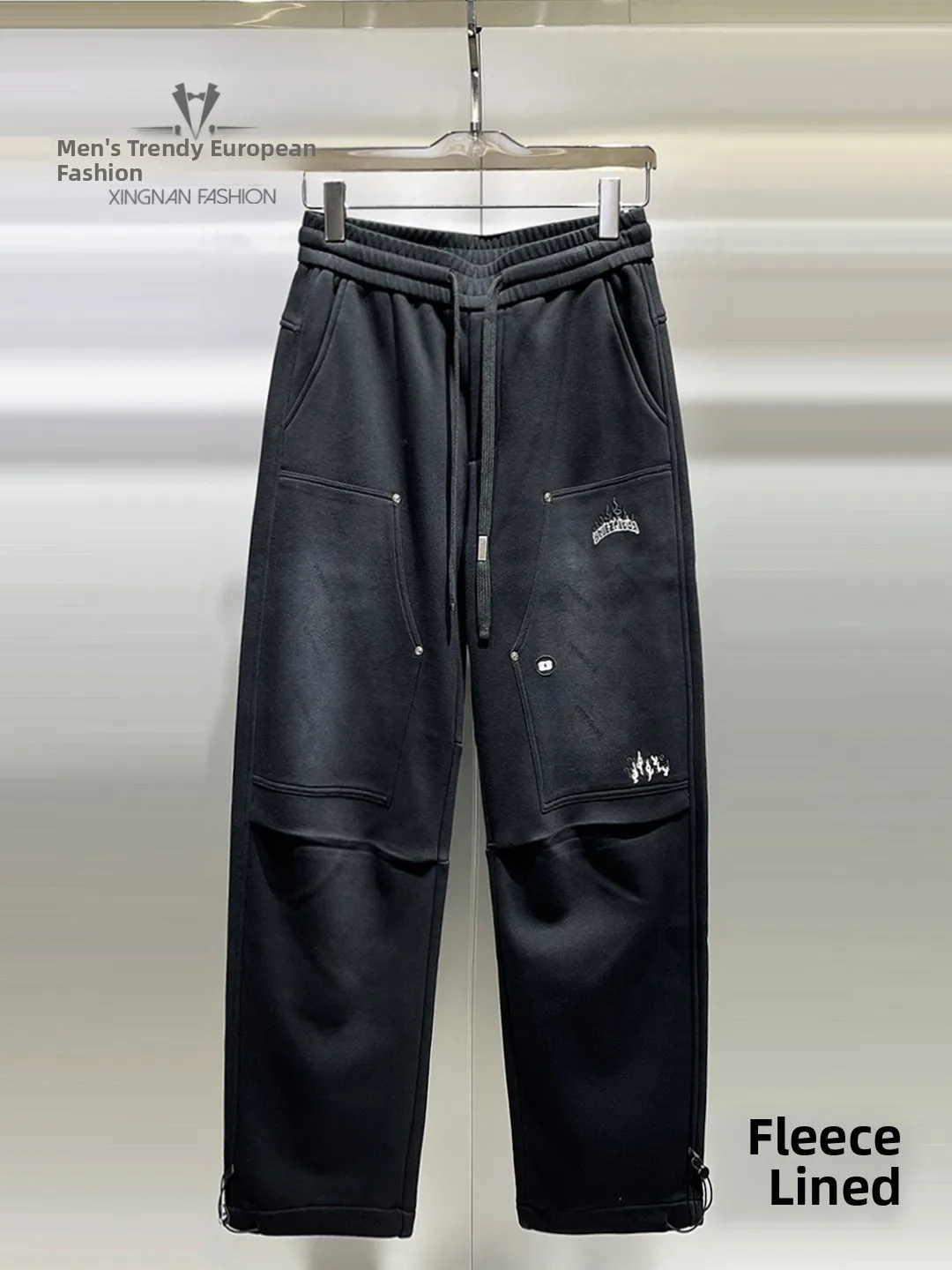 Мужские зимние утепленные повседневные брюки на флисовой подкладке с вышитой нашивкой, свободные прямые брюки, модные, универсальные, удобные...
Мужские зимние утепленные повседневные брюки на флисовой подкладке с вышитой нашивкой, свободные прямые брюки, модные, универсальные, удобные...