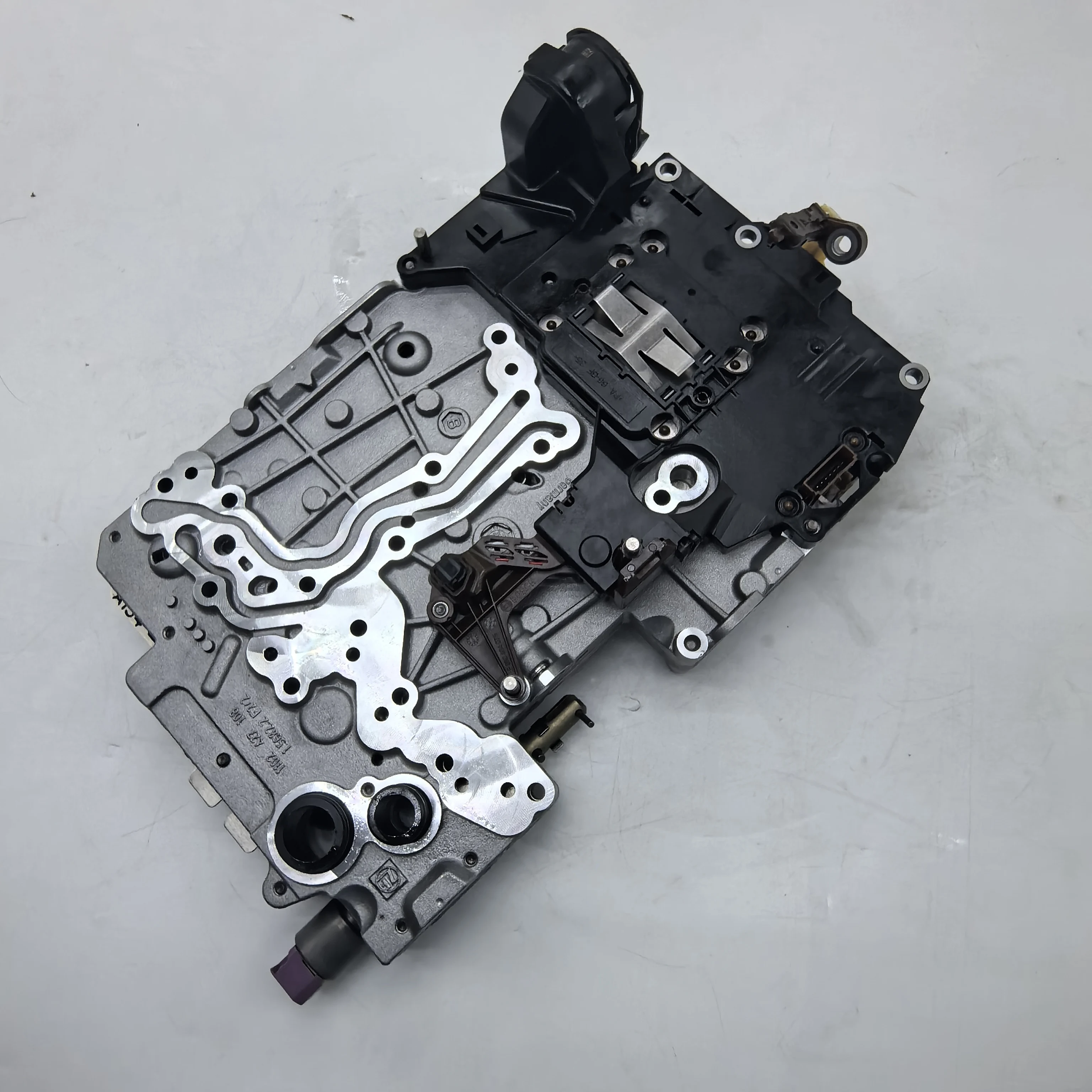 Высококачественный комплект корпуса механического клапана 8HP45 8HP70 (соленоид, TCM/TCU 0260550074+) - для трансмиссий BMW и Audi
Высококачественный комплект корпуса механического клапана 8HP45 8HP70 (соленоид, TCM/TCU 0260550074+) - для трансмиссий BMW и Audi