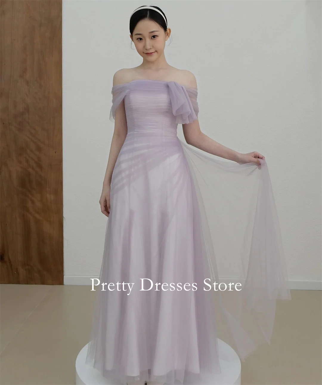 Korean Morden Style Off Shoulder Evening Dresses Light Purple Ruched Customized Formal Tulle Prom Growns Party Women Bride
Korean Morden Style Off Shoulder Evening Dresses Light Purple Ruched Customized Formal Tulle Prom Growns Party Women Bride