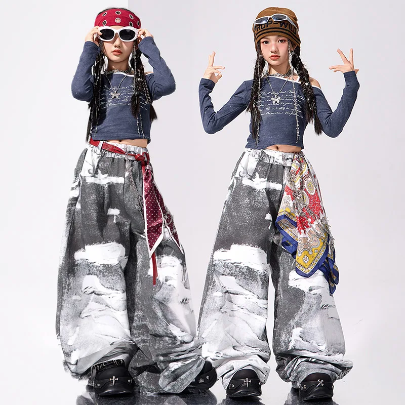 Детский костюм для джазового танца для девочек, одежда для выступлений в стиле Kpop, синий укороченный топ, брюки-ташины, модная одежда для уличных танцев в стиле хип-хоп 3015
Детский костюм для джазового танца для девочек, одежда для выступлений в стиле Kpop, синий укороченный топ, брюки-ташины, модная одежда для уличных танцев в стиле хип-хоп 3015