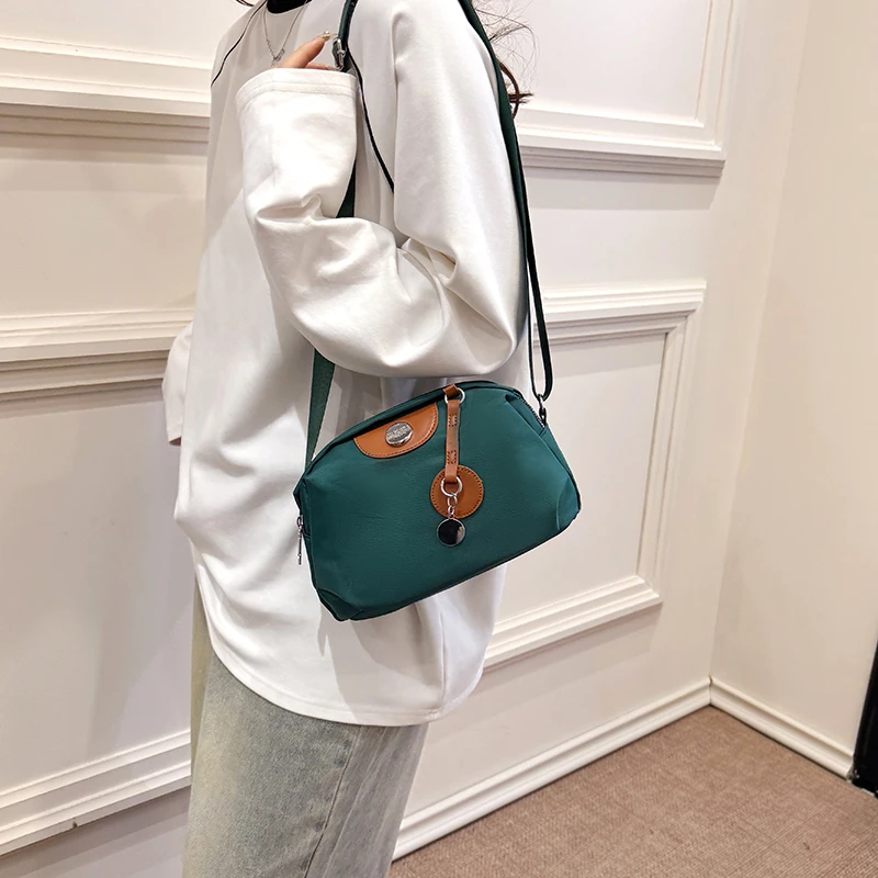 Ladies' fashionable nylon new shoulder bag crossbody bag сумка женская bolsos de mujer designer luxury bag bags for woman bolsa
Ladies' fashionable nylon new shoulder bag crossbody bag сумка женская bolsos de mujer designer luxury bag bags for woman bolsa