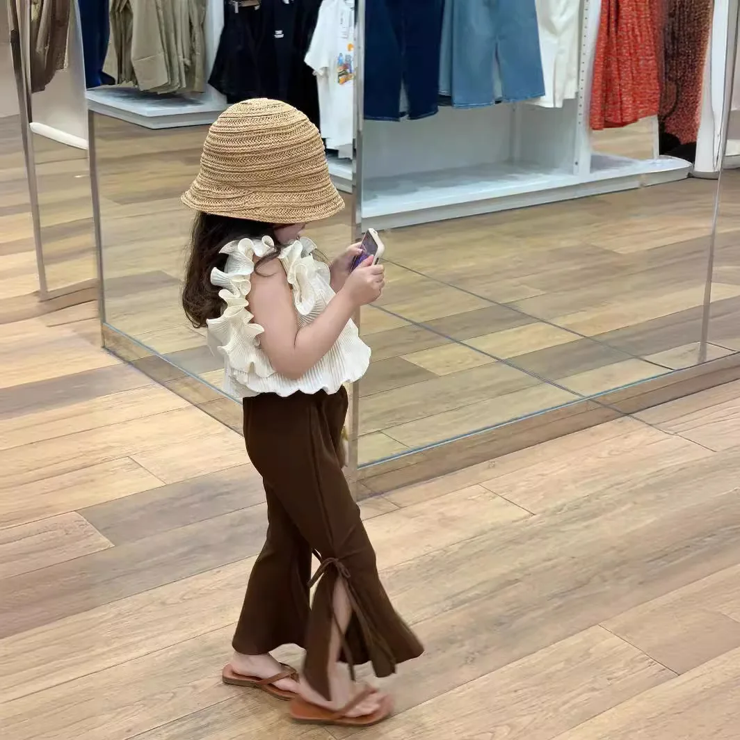 Girl Clothes Suit 2024 Korean Style Girls Summer Ear Edge Flying Sleeve Sleeveless Pleated Baby Shirt and Pants 2-piece Set
Girl Clothes Suit 2024 Korean Style Girls Summer Ear Edge Flying Sleeve Sleeveless Pleated Baby Shirt and Pants 2-piece Set