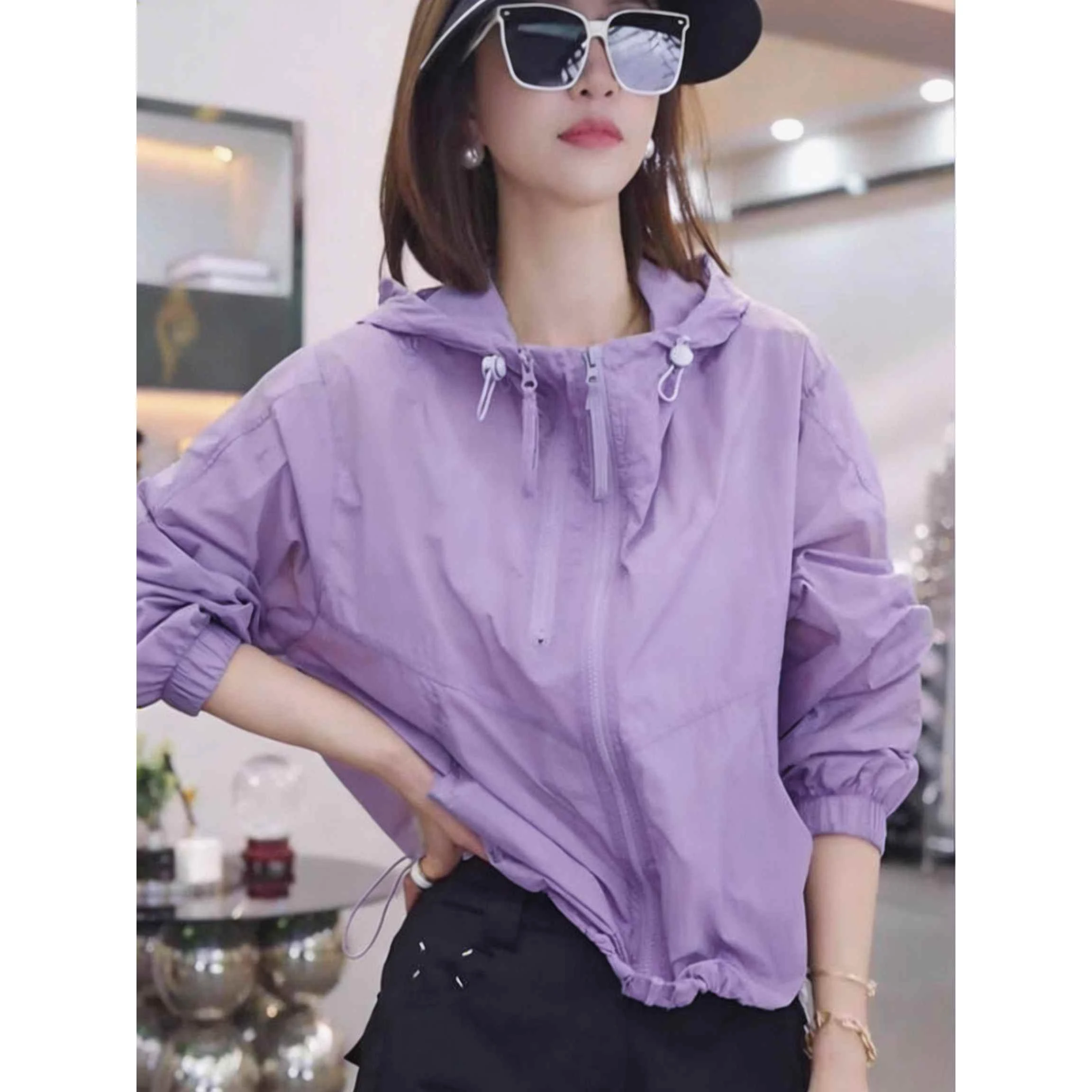 Lightweight Short Purple Women's Summer Outdoor Fashion Sun Protection Clothing Coat Breathable Comfortable Windproof Hat
Lightweight Short Purple Women's Summer Outdoor Fashion Sun Protection Clothing Coat Breathable Comfortable Windproof Hat