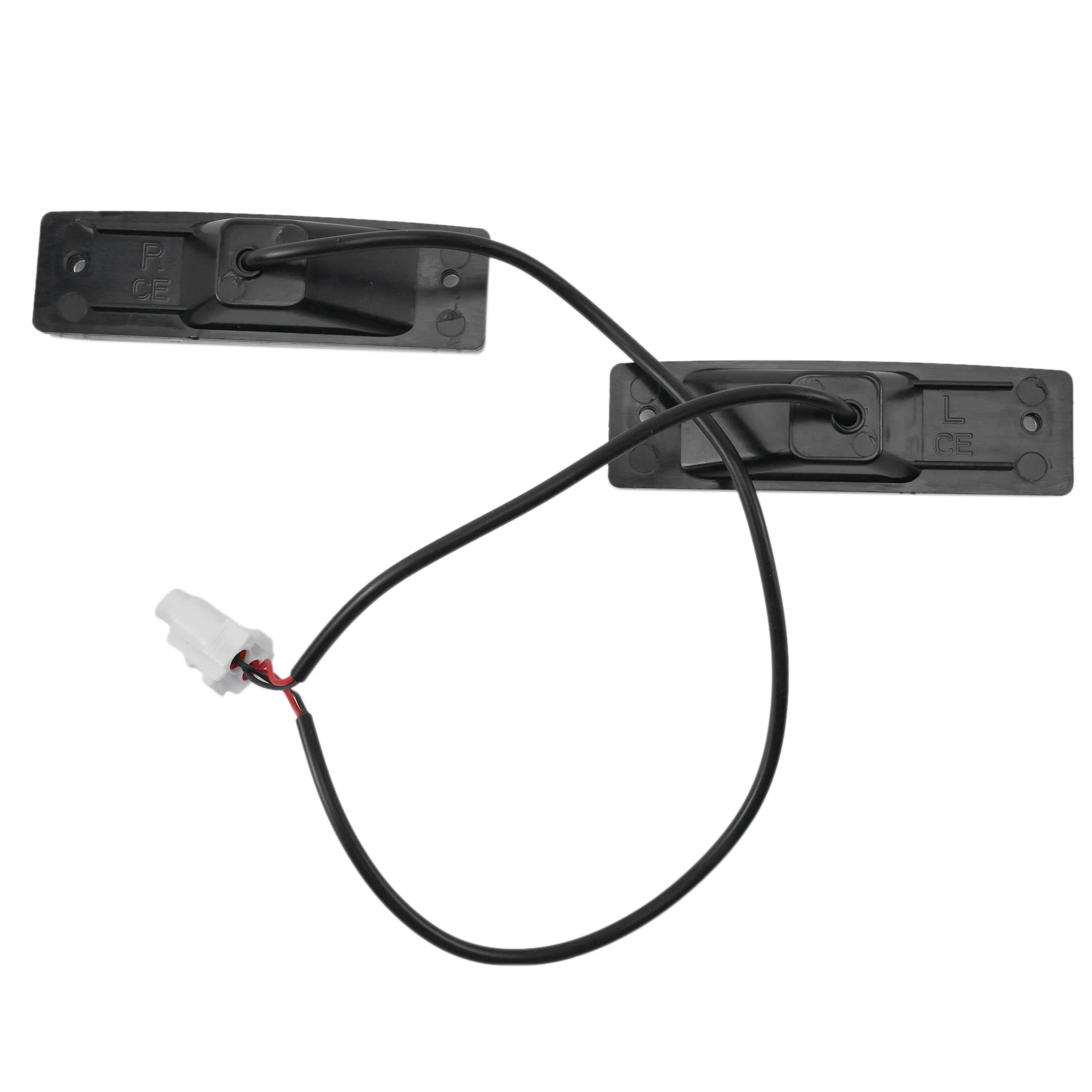 Лампа подсветки номерного знака M46K для Toyota 4Runner, Sequoia, Land Cruiser Prado, Lexus GX470
Лампа подсветки номерного знака M46K для Toyota 4Runner, Sequoia, Land Cruiser Prado, Lexus GX470