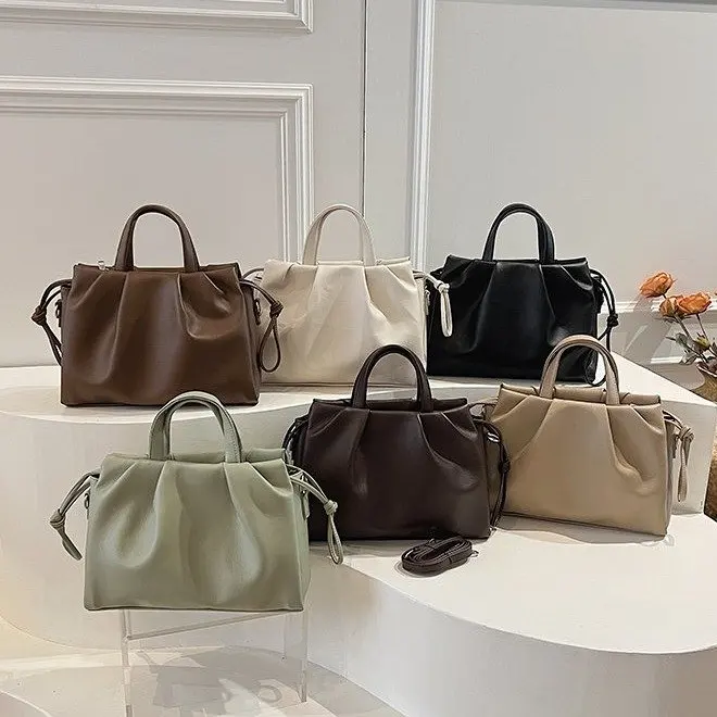 Daily Commute Women Shoulder Bag Soft Leather Ruched Drawstring Large Capacity Crossbody Bag
Daily Commute Women Shoulder Bag Soft Leather Ruched Drawstring Large Capacity Crossbody Bag