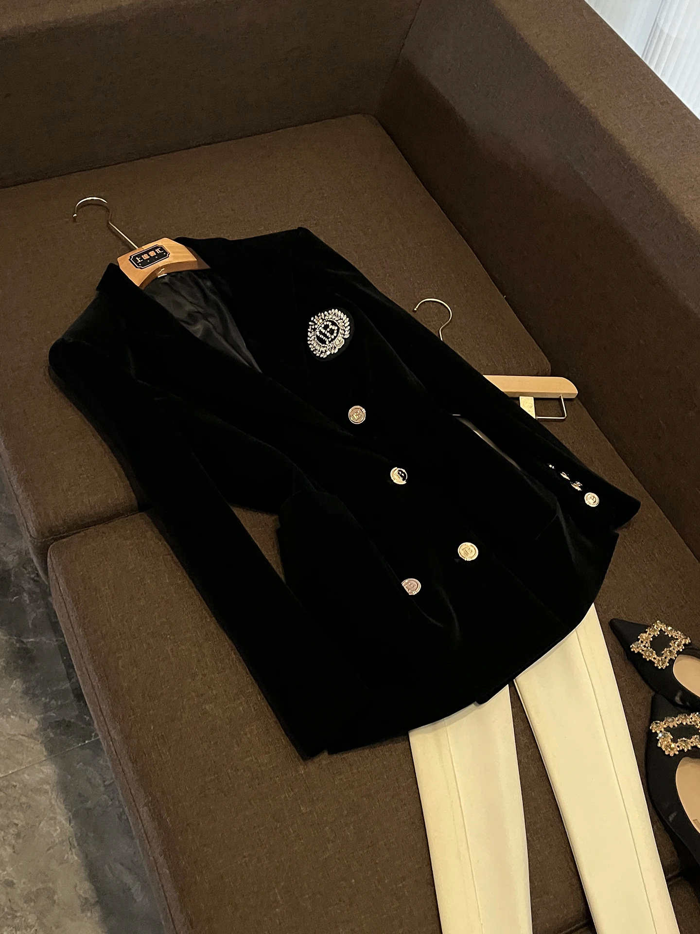 Ele Bla Pure Color Double Breasted Slim Fit Long Sve Women's Suit Jaet Regular Sve Length Commute Sle D689
Ele Bla Pure Color Double Breasted Slim Fit Long Sve Women's Suit Jaet Regular Sve Length Commute Sle D689