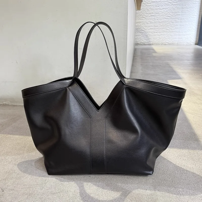 Luxury Genuine Leather Tote Bag For Women Simple Large Capacity Handbag Y-shaped Design Casual Shoulder Bag Commute Shopping Bag
Luxury Genuine Leather Tote Bag For Women Simple Large Capacity Handbag Y-shaped Design Casual Shoulder Bag Commute Shopping Bag