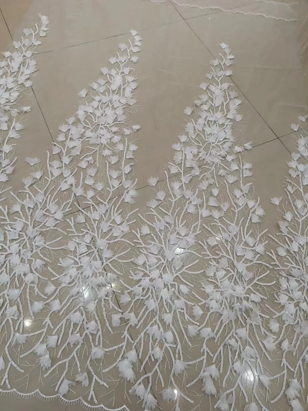 (5yards/pc) High quality 3D flowers French net lace 2022 white African wedding tulle lace fabric with sequins for dress FAX054
(5yards/pc) High quality 3D flowers French net lace 2022 white African wedding tulle lace fabric with sequins for dress FAX054