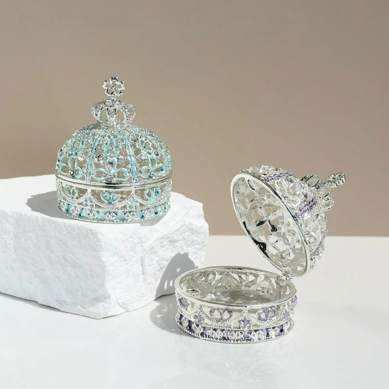 Tabletop Small Ornament Star Crown Decoration Box Wedding Ring Box Metal Jewelry Storage Boxes Birthday Gift Home Decor
Tabletop Small Ornament Star Crown Decoration Box Wedding Ring Box Metal Jewelry Storage Boxes Birthday Gift Home Decor