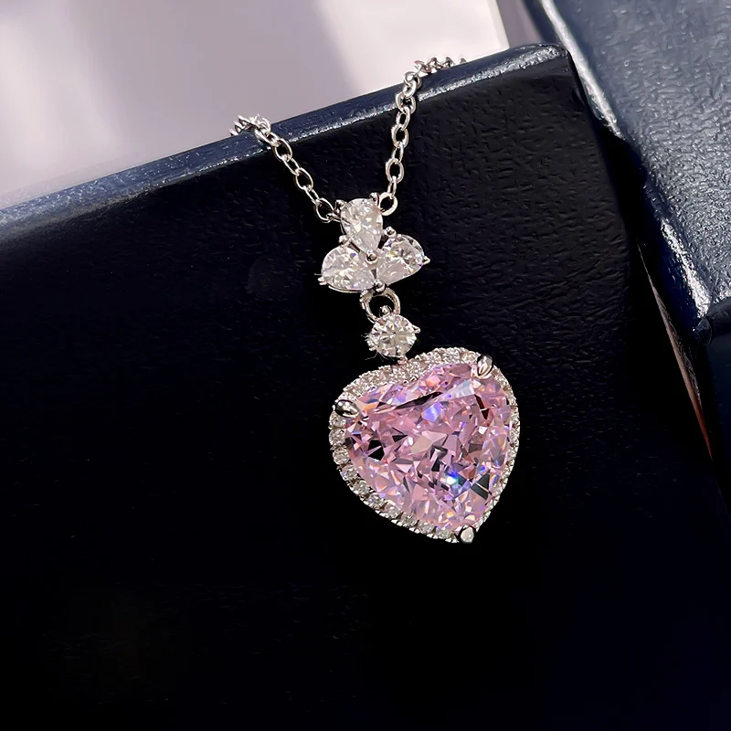 2022 New S925 Sterling Silver Heart Necklace Cross Chain Inlaid 12*12 Zircon Female Necklace Jewelry Accessories
2022 New S925 Sterling Silver Heart Necklace Cross Chain Inlaid 12*12 Zircon Female Necklace Jewelry Accessories