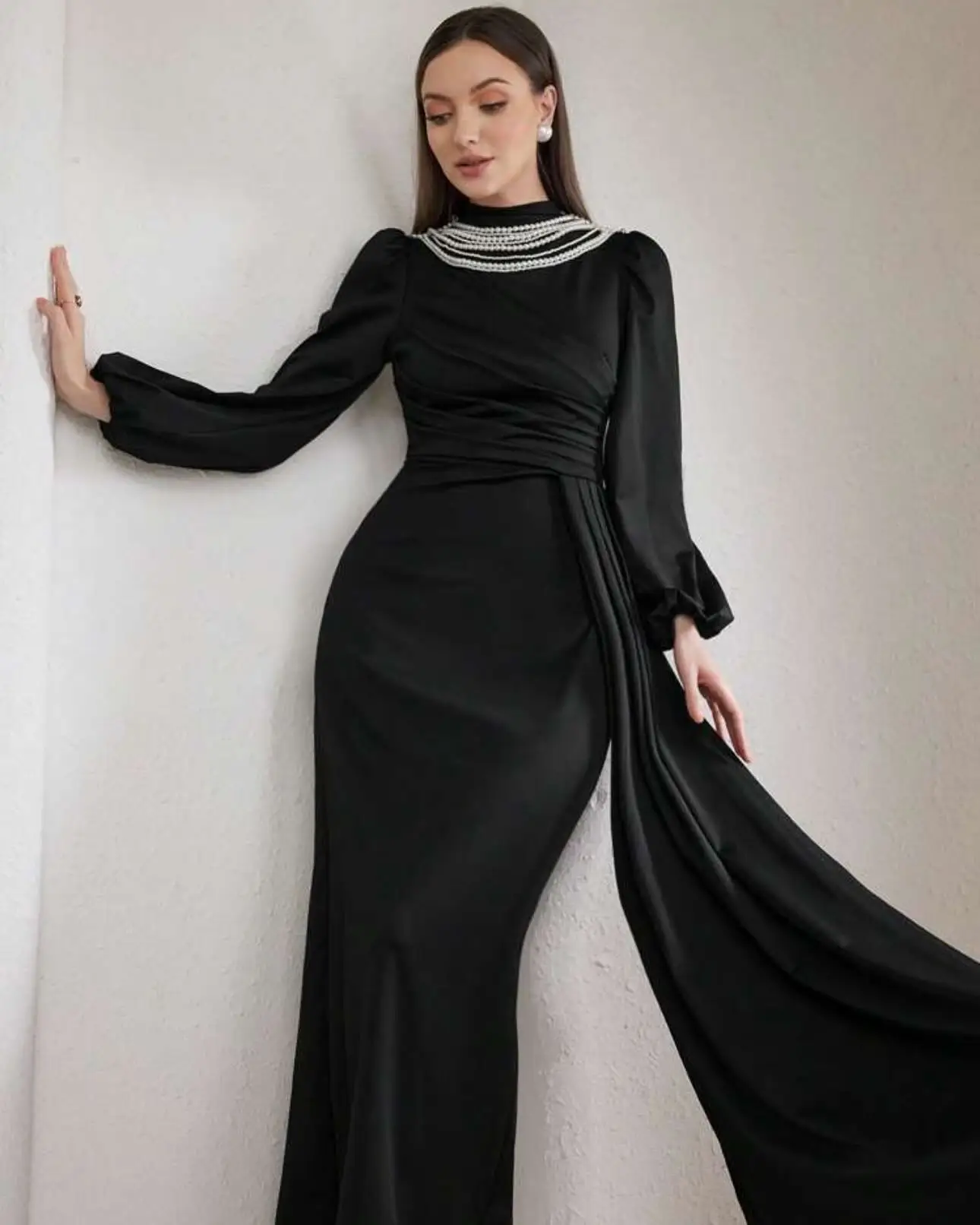 Customized Temperament High Collar Long Sleeves Pearls Evening Dresses Graceful Panel Train Vestido De Festa Vestido De Noche
Customized Temperament High Collar Long Sleeves Pearls Evening Dresses Graceful Panel Train Vestido De Festa Vestido De Noche
